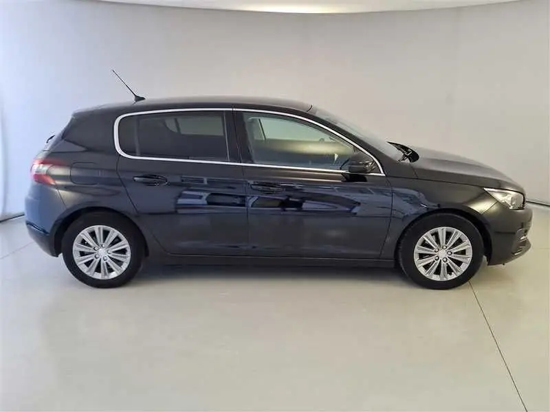 Photo 1 : Peugeot 308 2021 Diesel