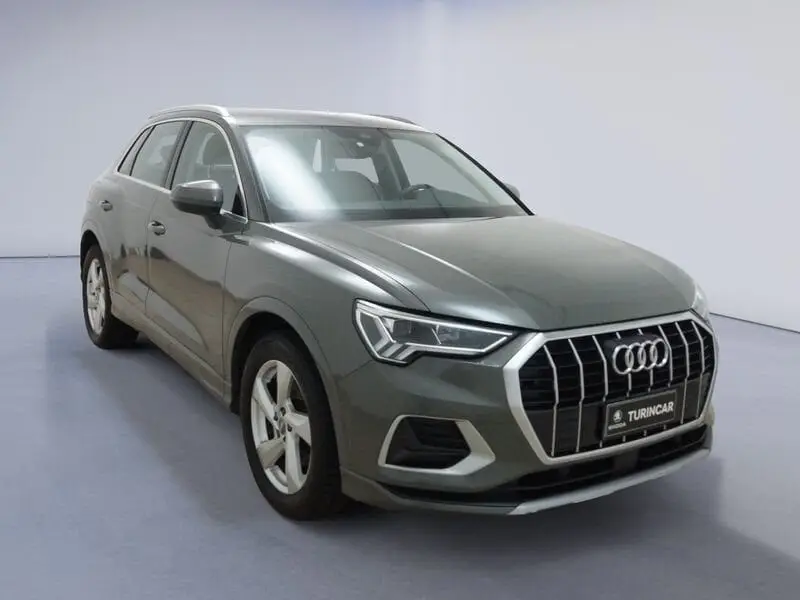 Photo 1 : Audi Q3 2019 Petrol