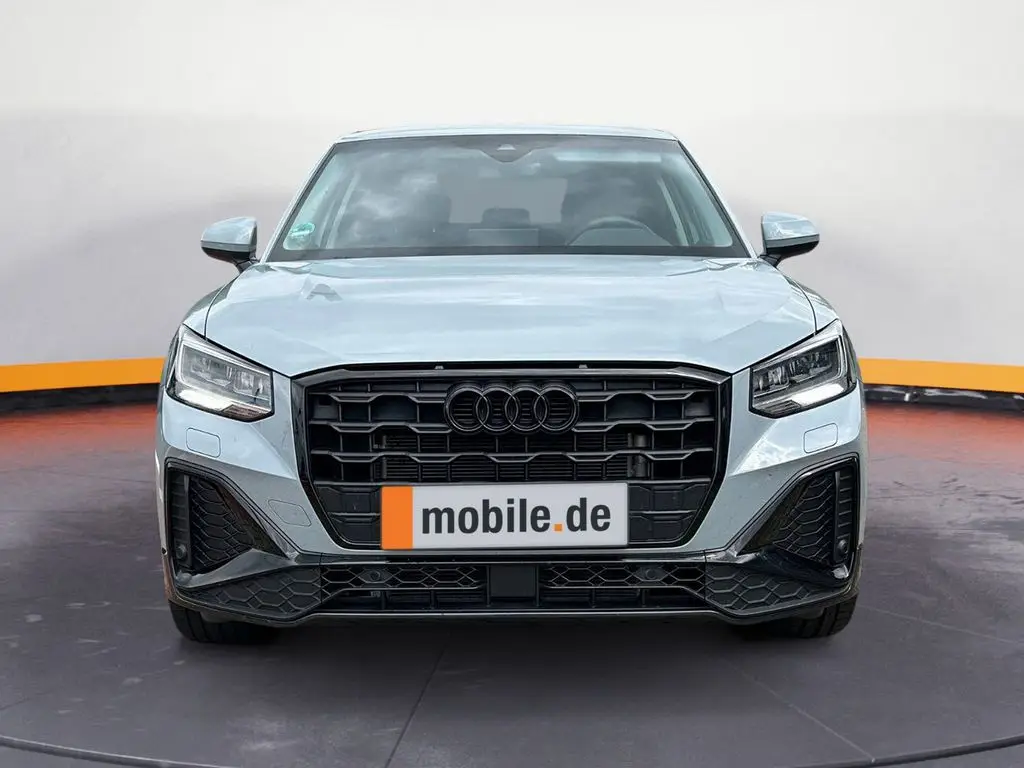 Photo 1 : Audi Q2 2023 Essence