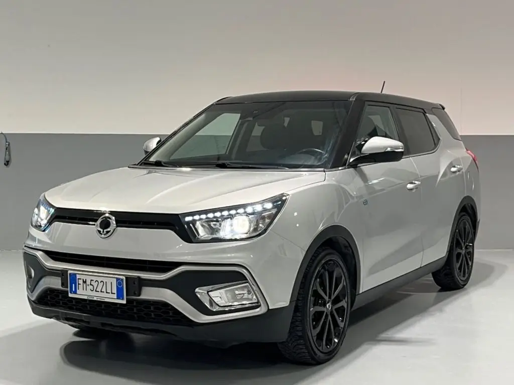 Photo 1 : Ssangyong Xlv 2018 Diesel