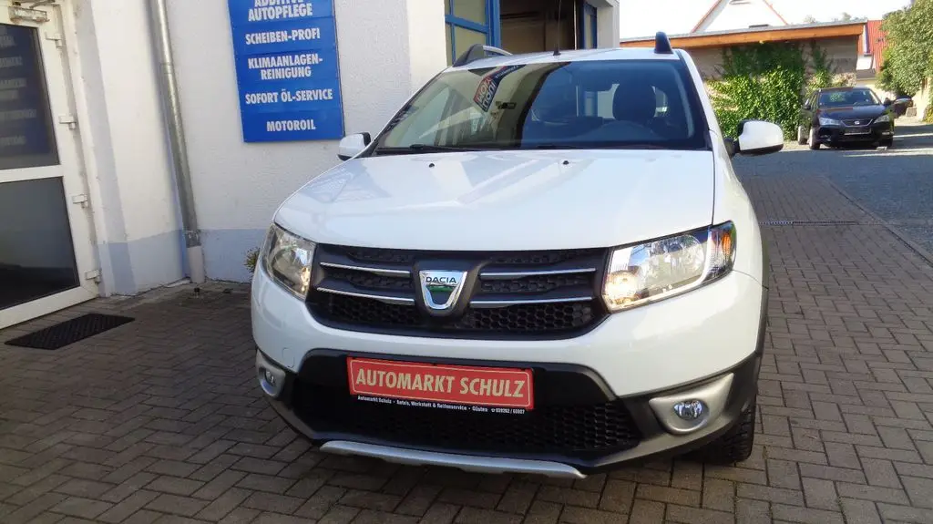 Photo 1 : Dacia Sandero 2016 Petrol