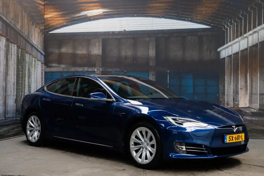 Photo 1 : Tesla Model S 2018 Non renseigné