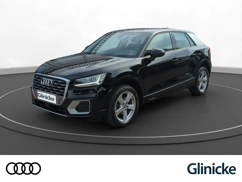 Photo 1 : Audi Q2 2020 Petrol