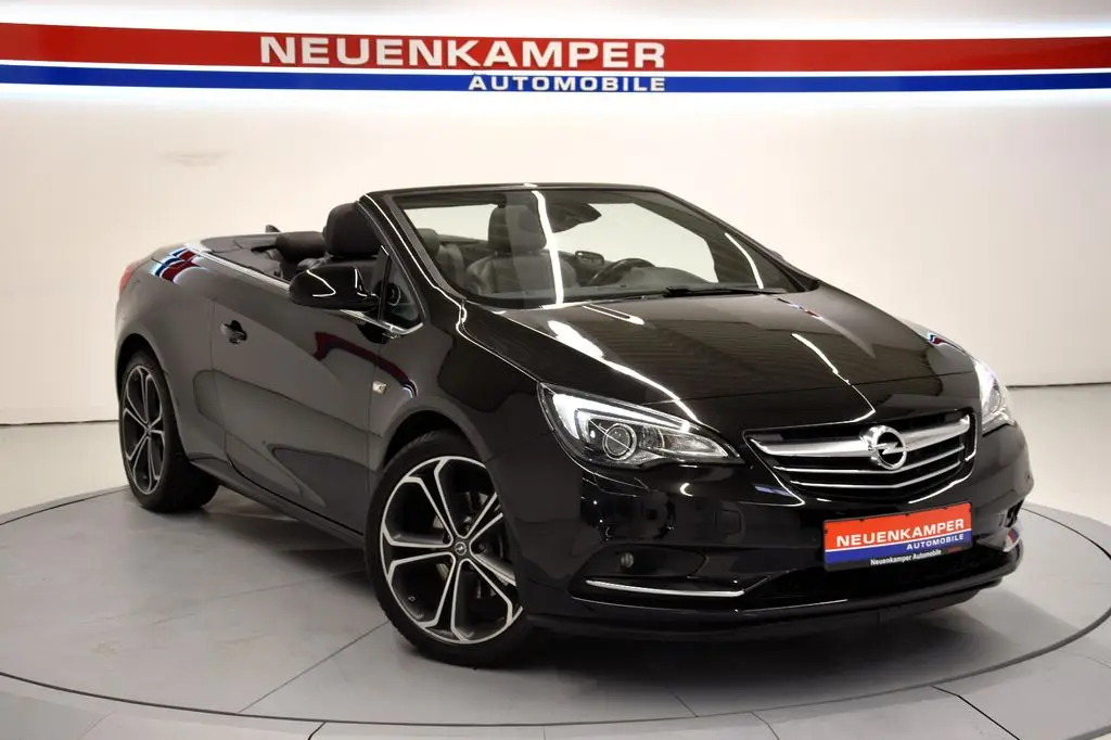 Photo 1 : Opel Cascada 2017 Essence