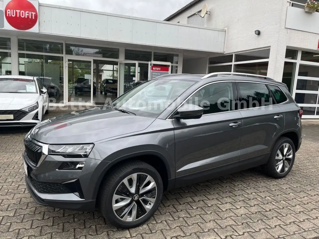 Photo 1 : Skoda Karoq 2024 Essence