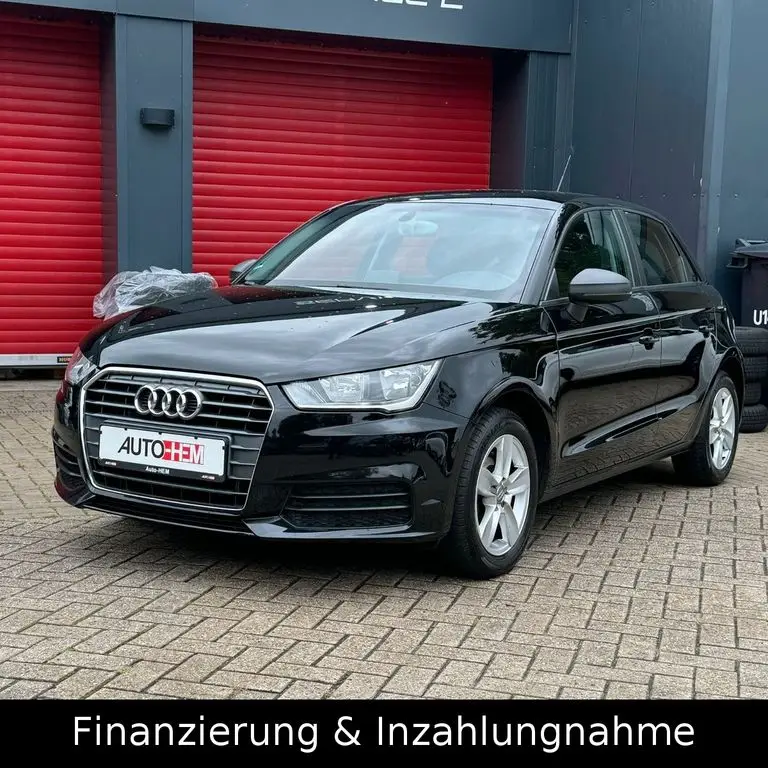 Photo 1 : Audi A1 2016 Essence