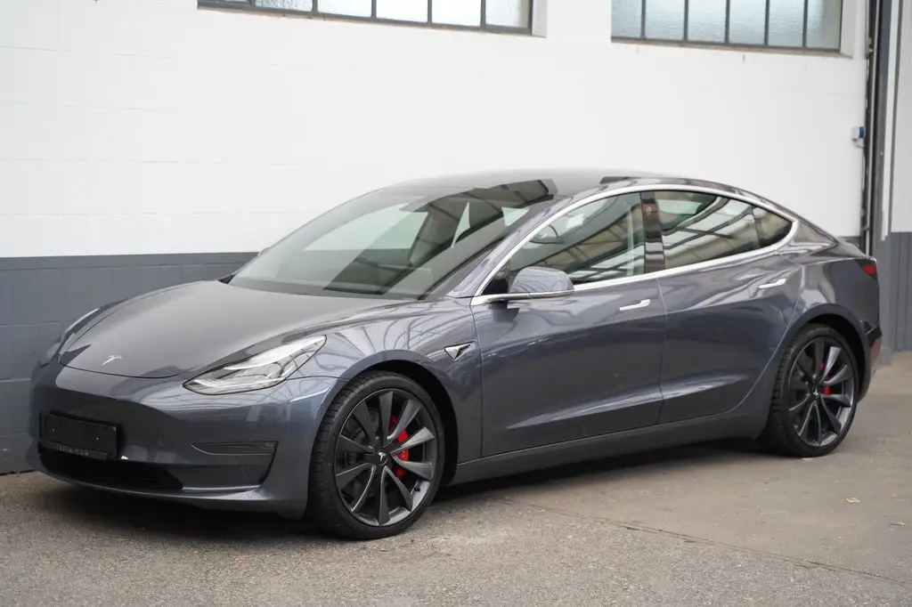 Photo 1 : Tesla Model 3 2020 Non renseigné