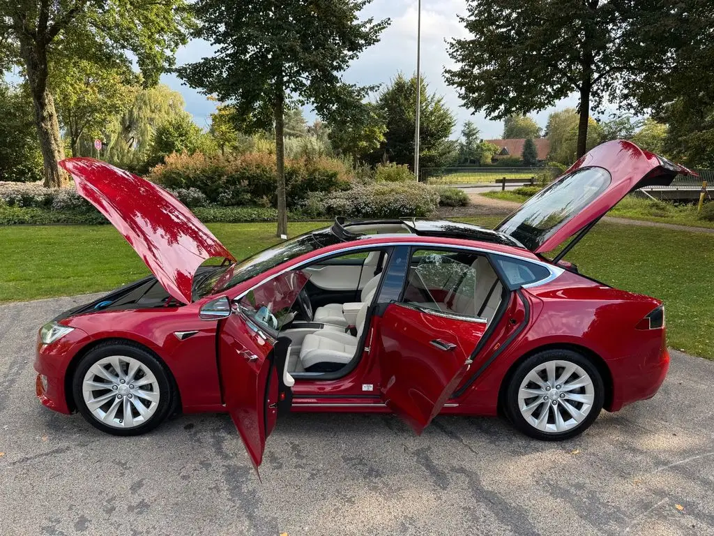 Photo 1 : Tesla Model S 2018 Non renseigné