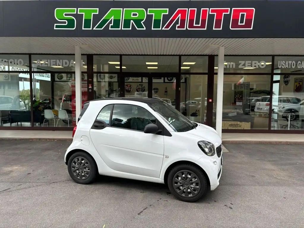 Photo 1 : Smart Fortwo 2017 Essence