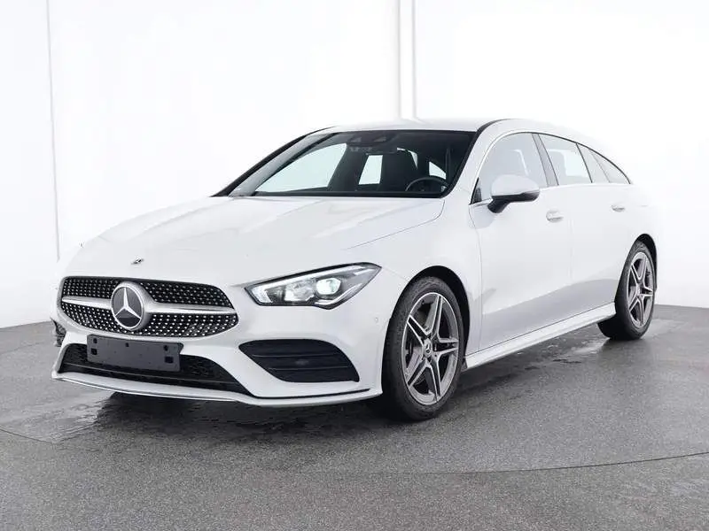 Photo 1 : Mercedes-benz Classe Cla 2023 Petrol