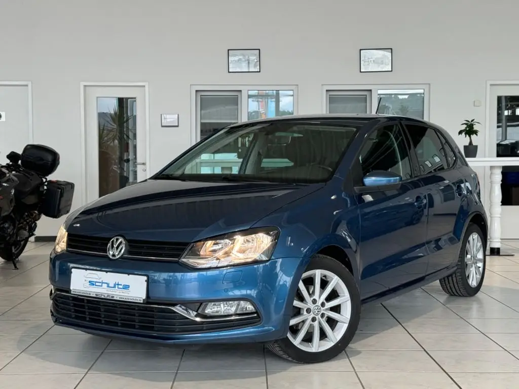 Photo 1 : Volkswagen Polo 2017 Petrol