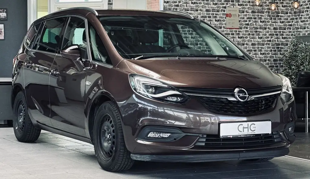 Photo 1 : Opel Zafira 2017 Essence