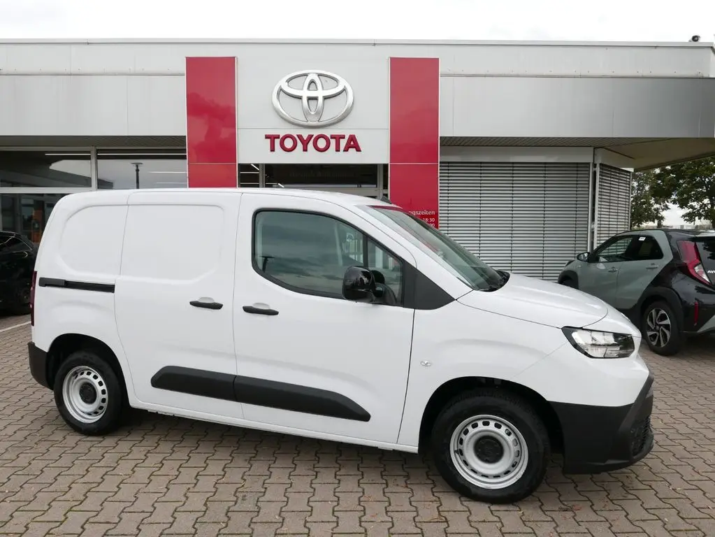 Photo 1 : Toyota Proace 2024 Diesel