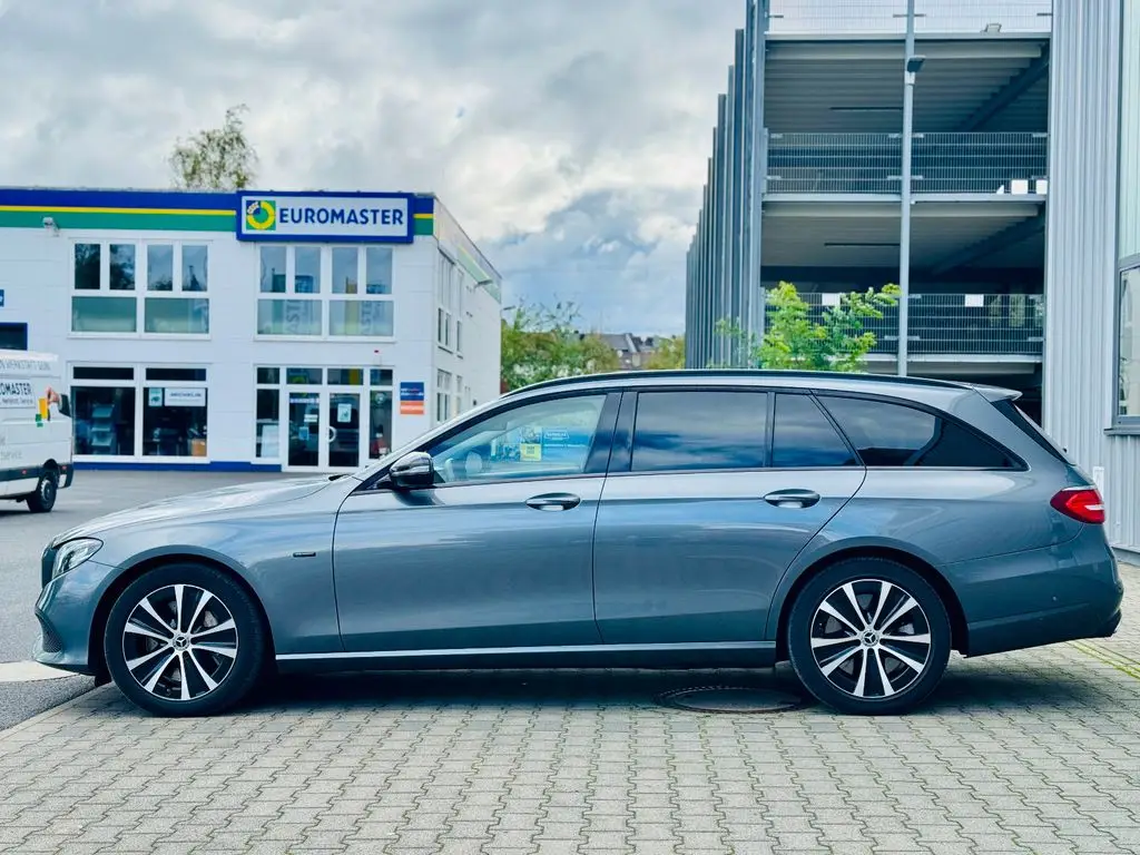 Photo 1 : Mercedes-benz Classe E 2019 Hybride