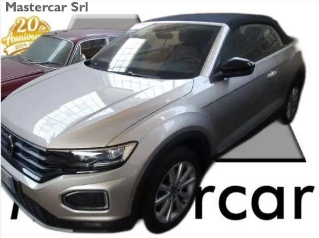 Photo 1 : Volkswagen T-roc 2021 Essence