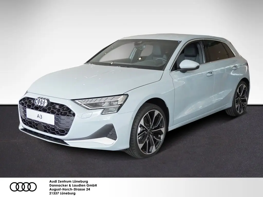 Photo 1 : Audi A3 2024 Petrol