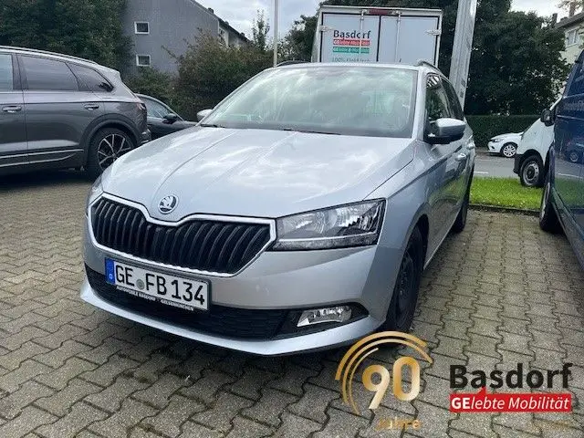 Photo 1 : Skoda Fabia 2023 Petrol