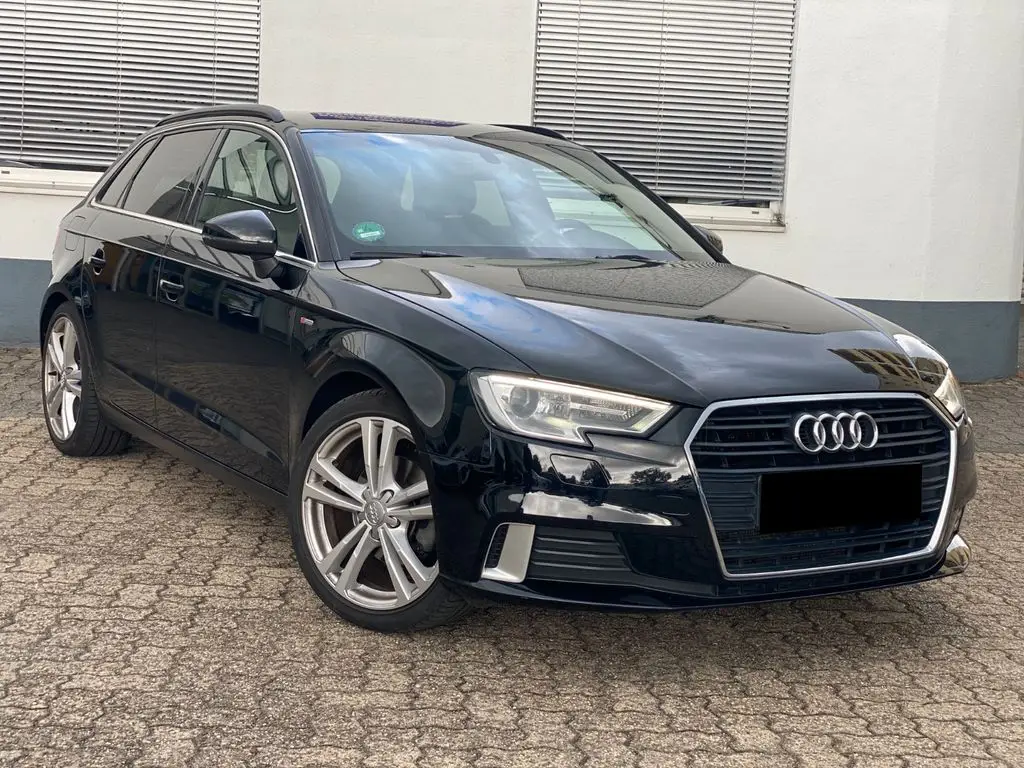 Photo 1 : Audi A3 2017 Petrol