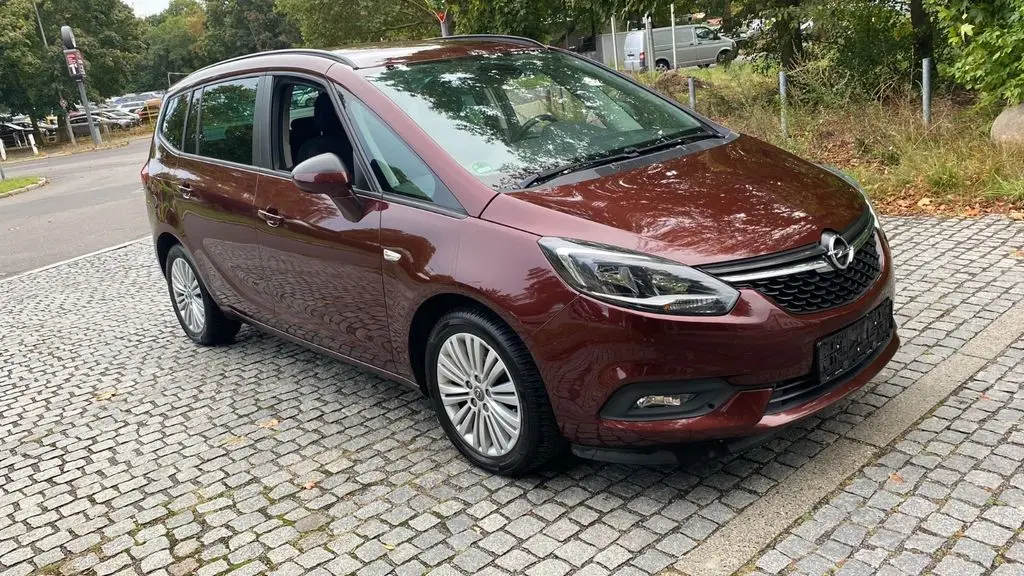 Photo 1 : Opel Zafira 2018 Diesel