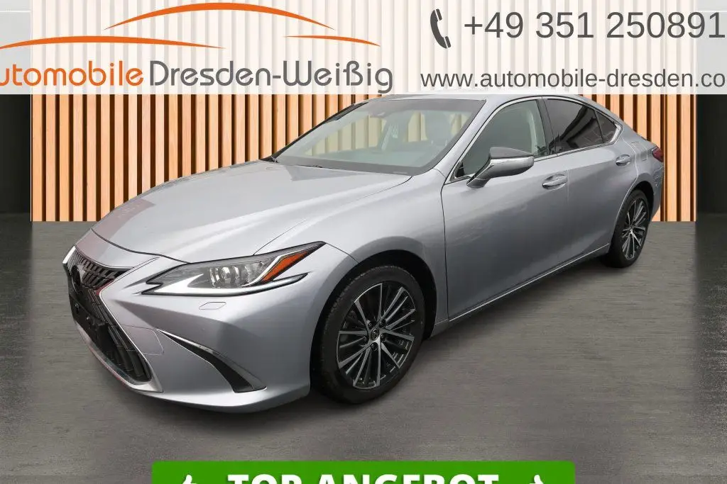 Photo 1 : Lexus Es 2023 Hybrid