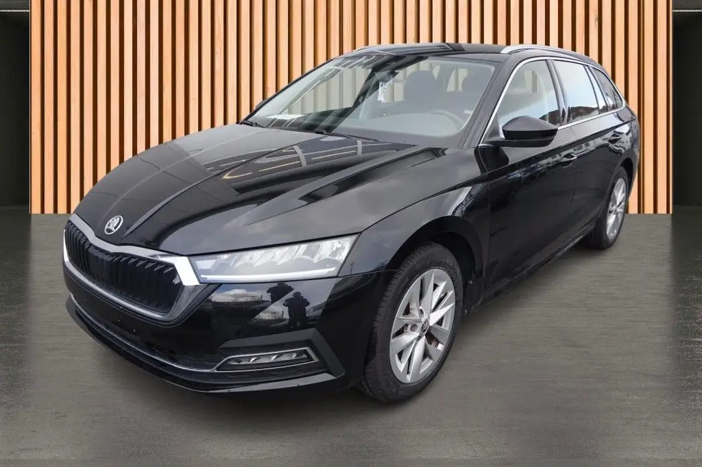 Photo 1 : Skoda Octavia 2022 Petrol