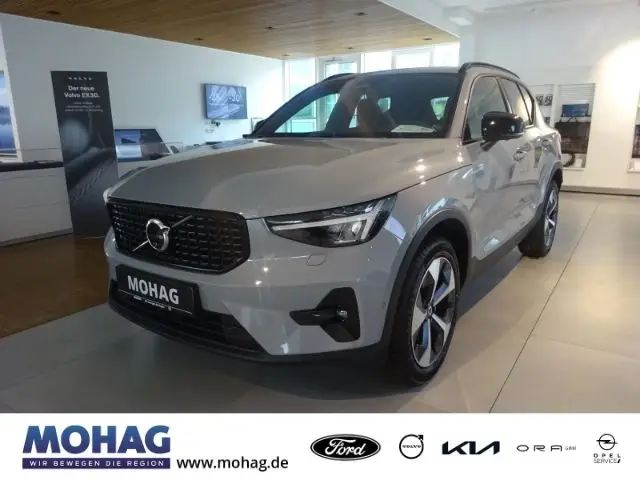 Photo 1 : Volvo Xc40 2024 Petrol