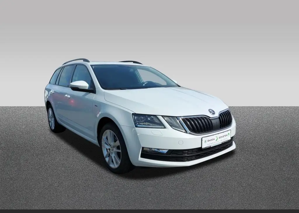 Photo 1 : Skoda Octavia 2018 Petrol