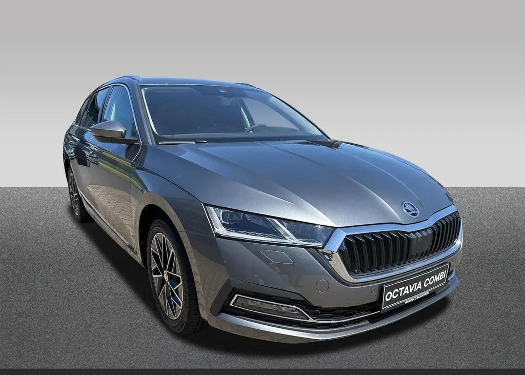 Photo 1 : Skoda Octavia 2024 Petrol