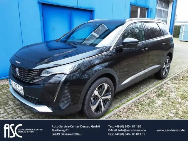 Photo 1 : Peugeot 5008 2023 Petrol