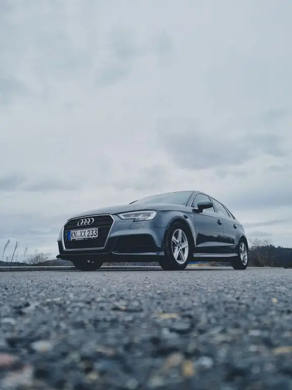 Photo 1 : Audi A3 2019 Petrol