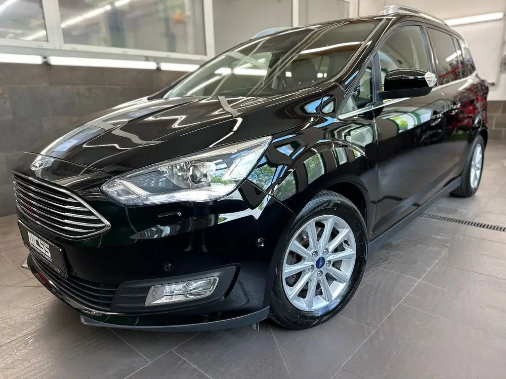 Photo 1 : Ford Grand C-max 2018 Essence