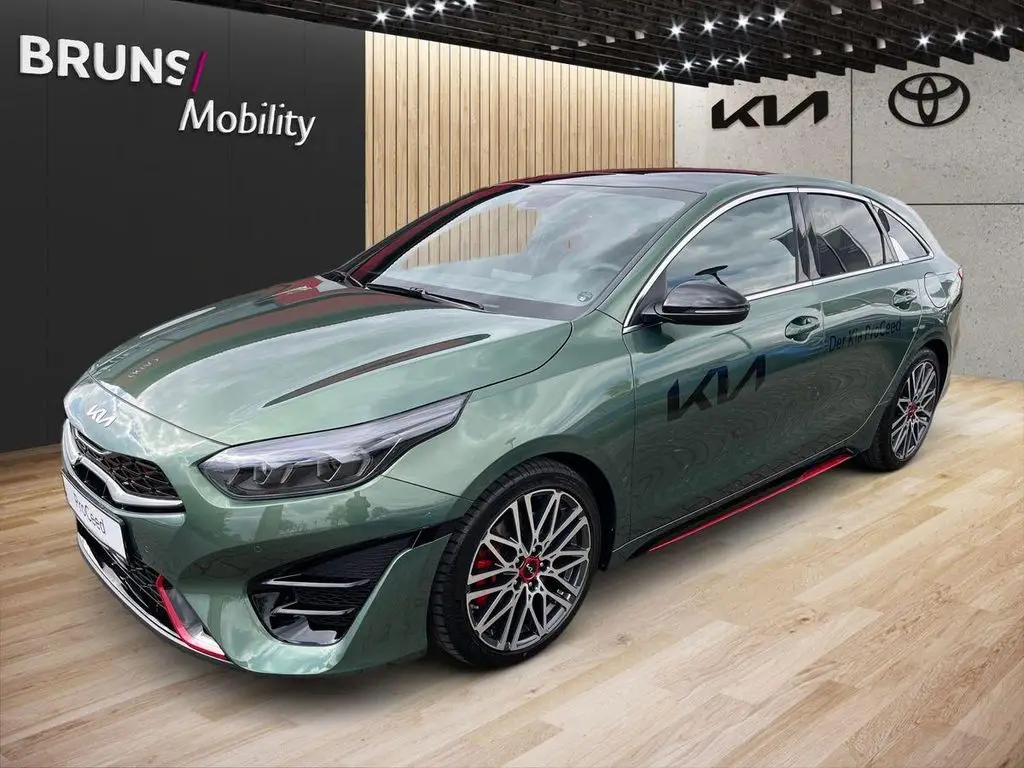 Photo 1 : Kia Proceed 2024 Essence