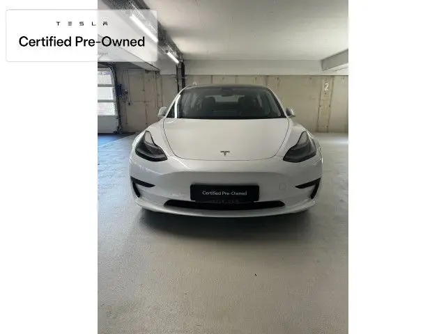 Photo 1 : Tesla Model 3 2020 Non renseigné