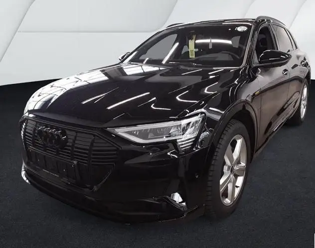 Photo 1 : Audi E-tron 2021 Not specified