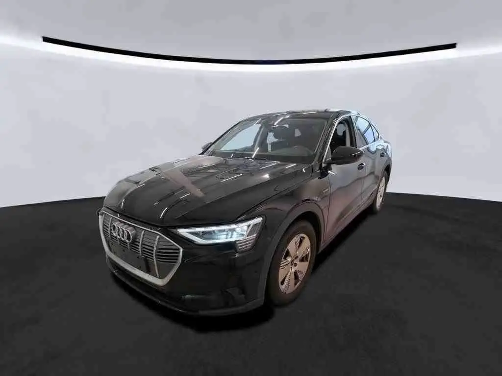 Photo 1 : Audi E-tron 2022 Not specified