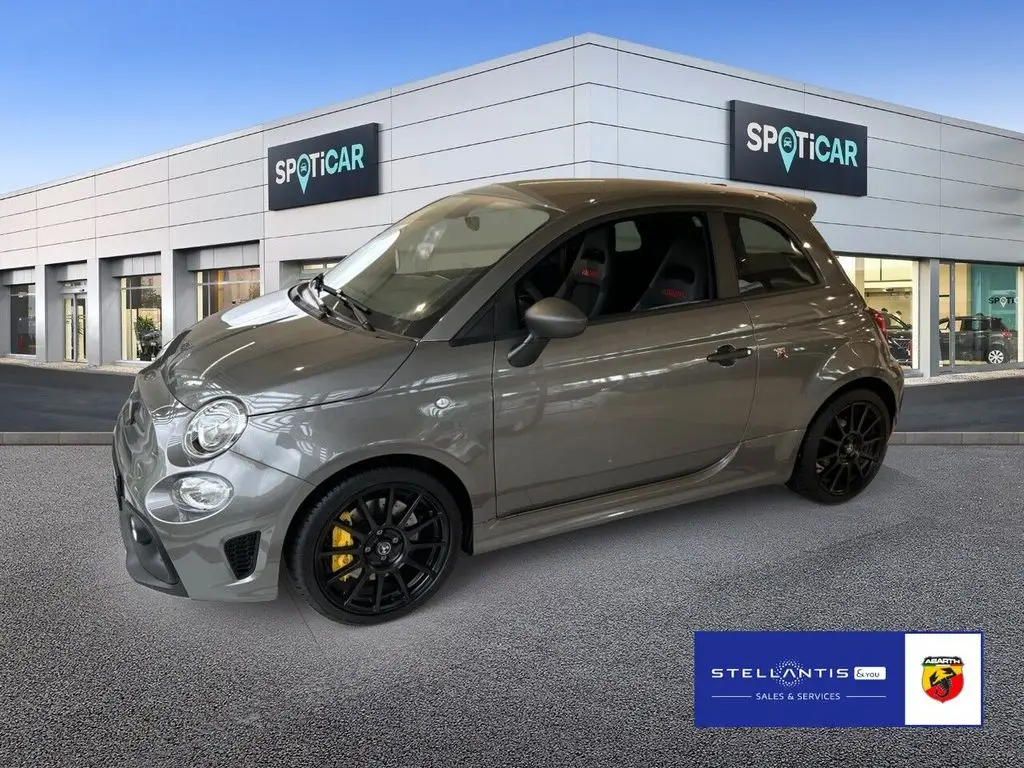 Photo 1 : Abarth 695 2024 Petrol