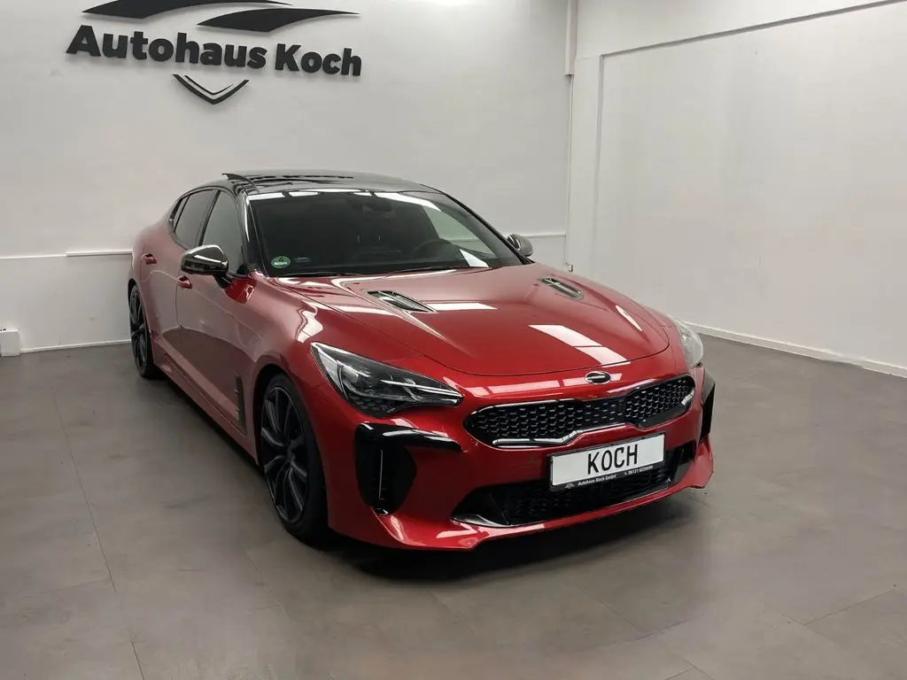 Photo 1 : Kia Stinger 2017 Essence