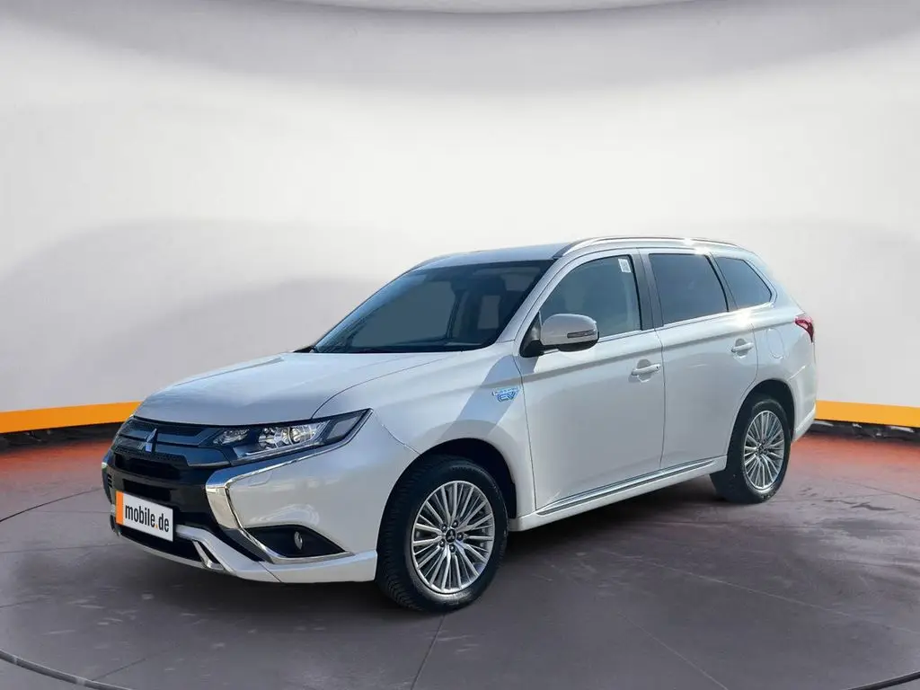 Photo 1 : Mitsubishi Outlander 2021 Essence