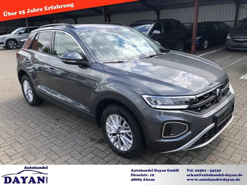 Photo 1 : Volkswagen T-roc 2023 Petrol