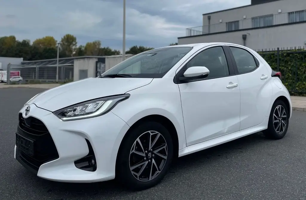 Photo 1 : Toyota Yaris 2021 Essence