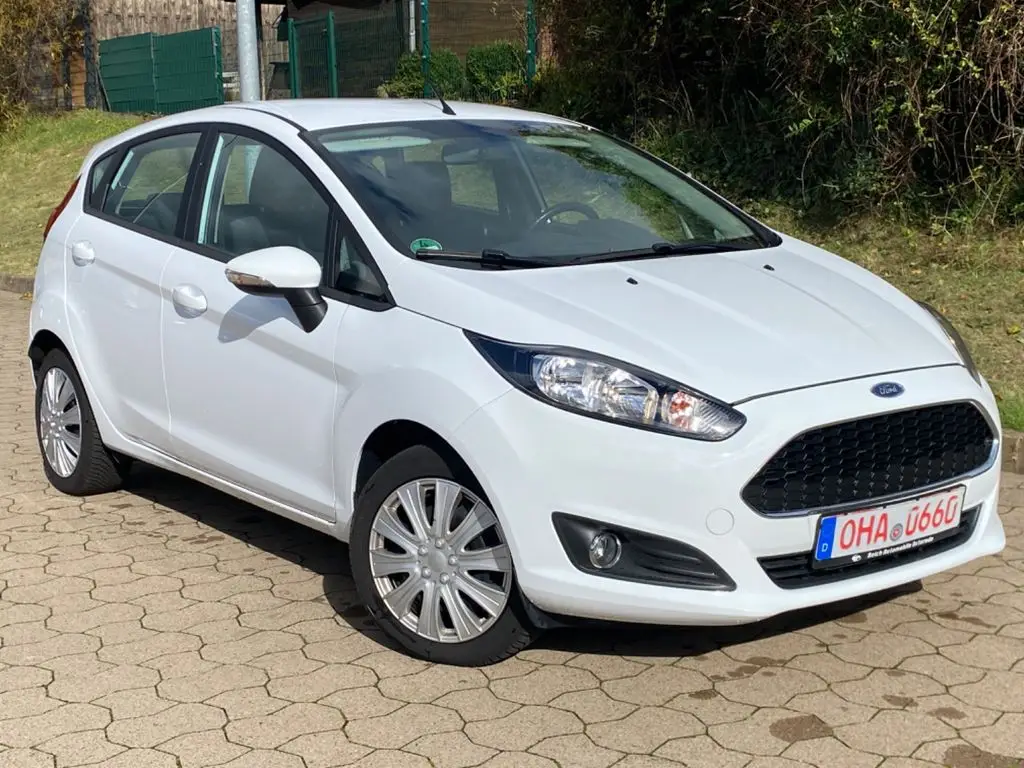 Photo 1 : Ford Fiesta 2016 Essence