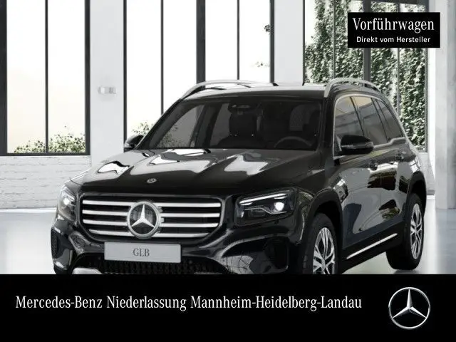 Photo 1 : Mercedes-benz Classe Glb 2024 Petrol