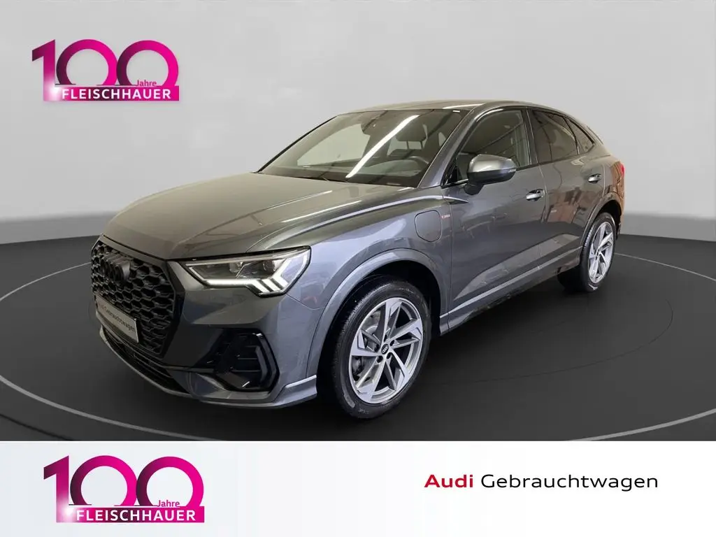 Photo 1 : Audi Q3 2021 Hybride