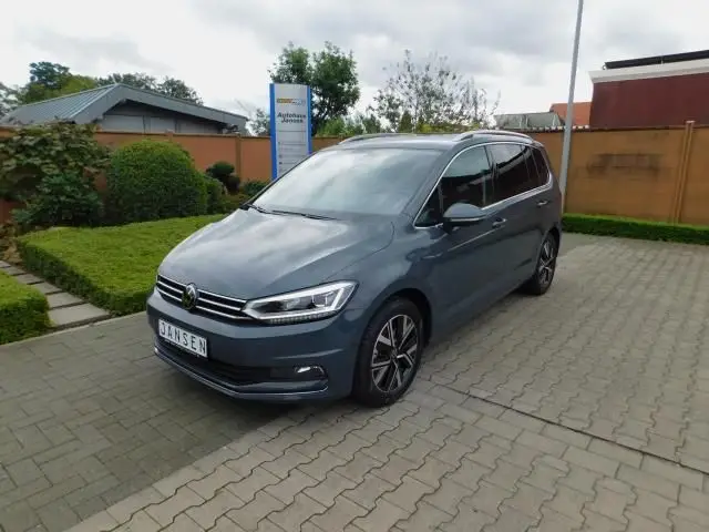 Photo 1 : Volkswagen Touran 2024 Petrol