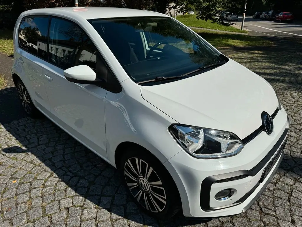 Photo 1 : Volkswagen Up! 2018 Petrol