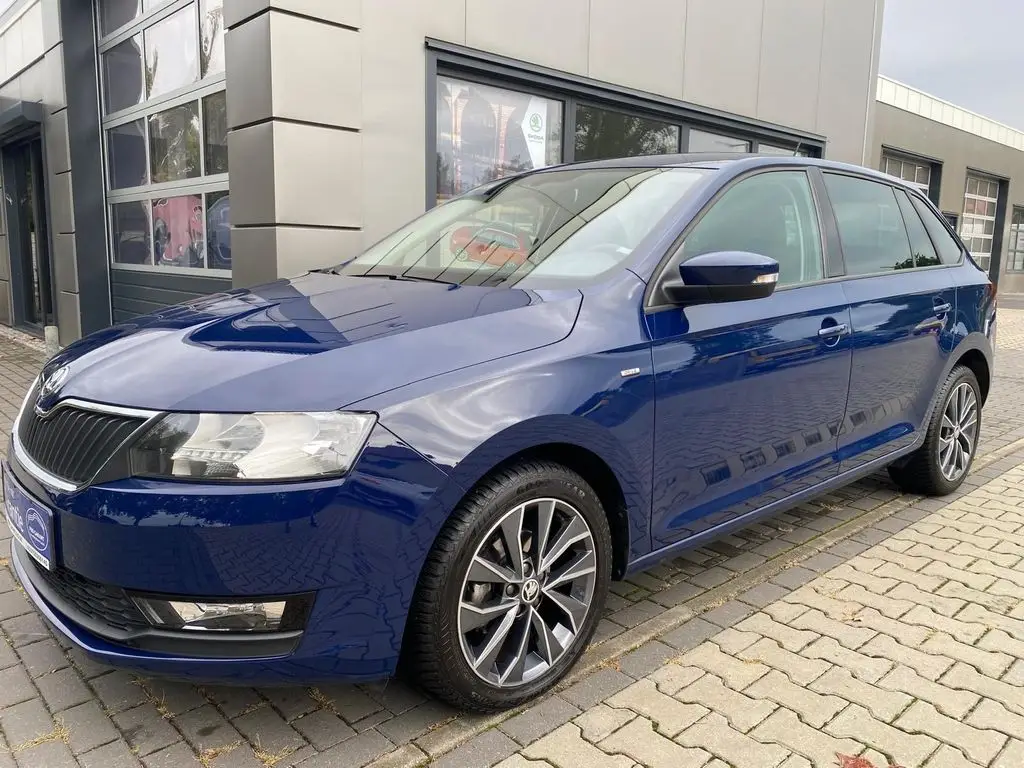 Photo 1 : Skoda Rapid 2017 Essence