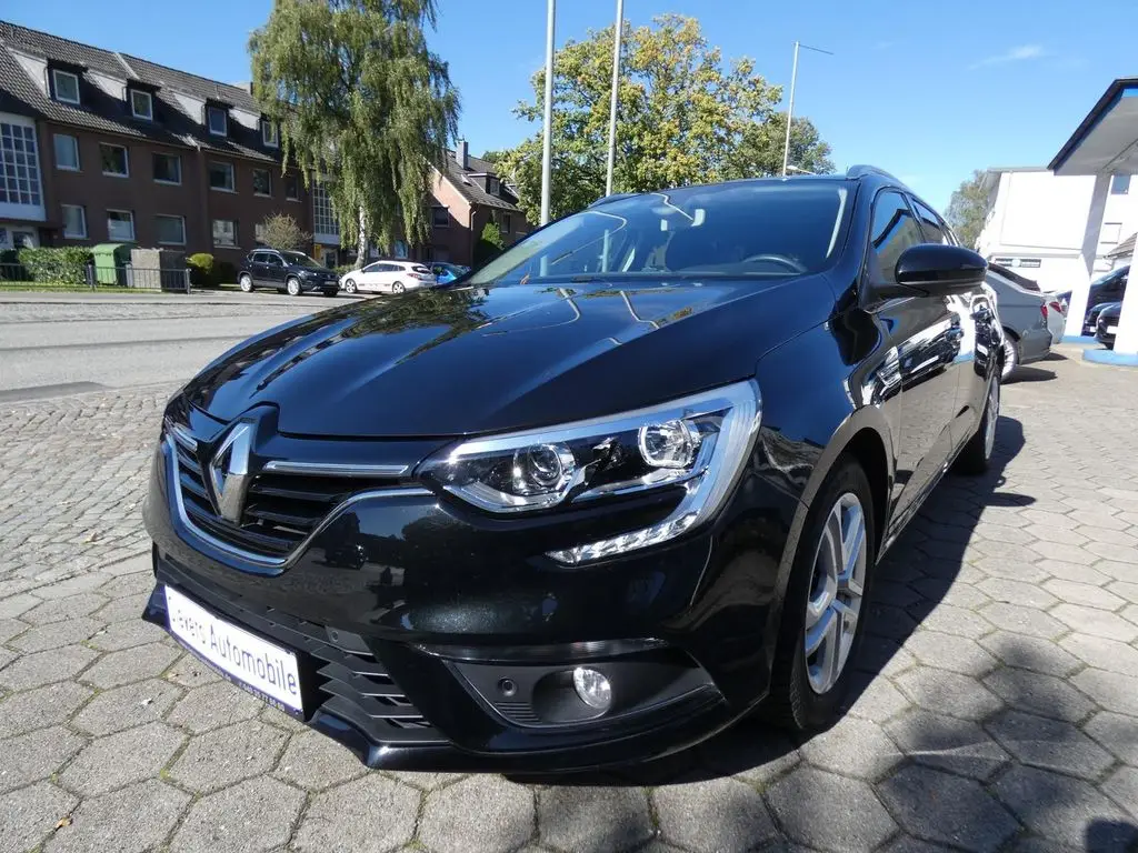 Photo 1 : Renault Megane 2020 Essence