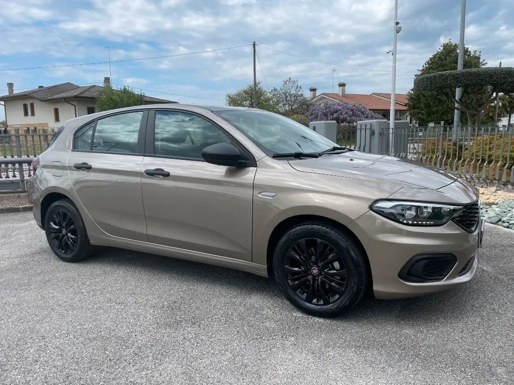 Photo 1 : Fiat Tipo 2019 Essence