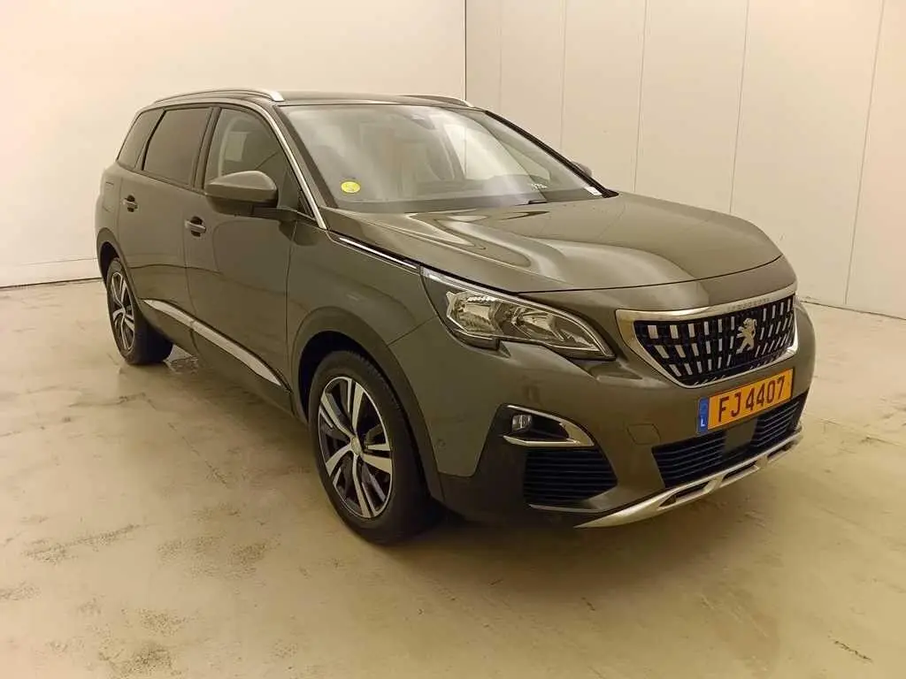 Photo 1 : Peugeot 5008 2020 Diesel