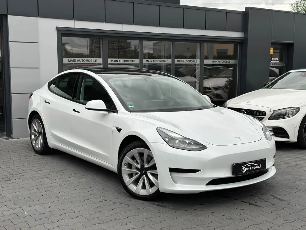 Photo 1 : Tesla Model 3 2022 Non renseigné